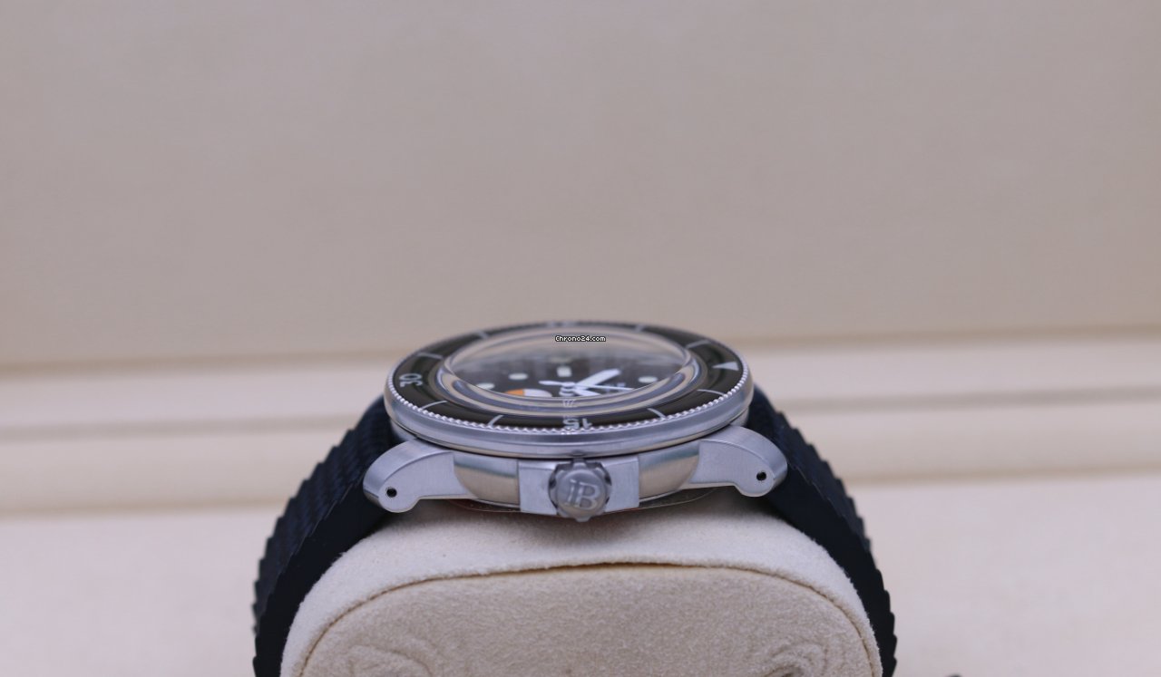 Blancpain Fifty Fathoms Mens watch Unisex Automatic Steel 5008-11B30-NABA 5