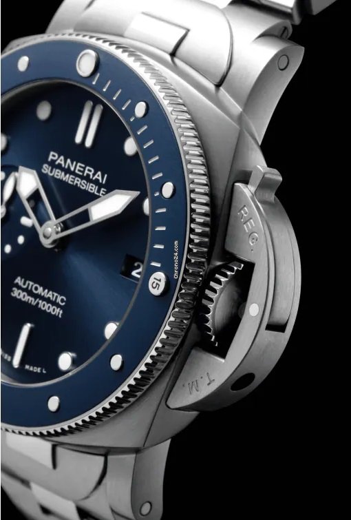 Panerai Luminor Submersible Mens watch Unisex Automatic Steel PAM 01068 5
