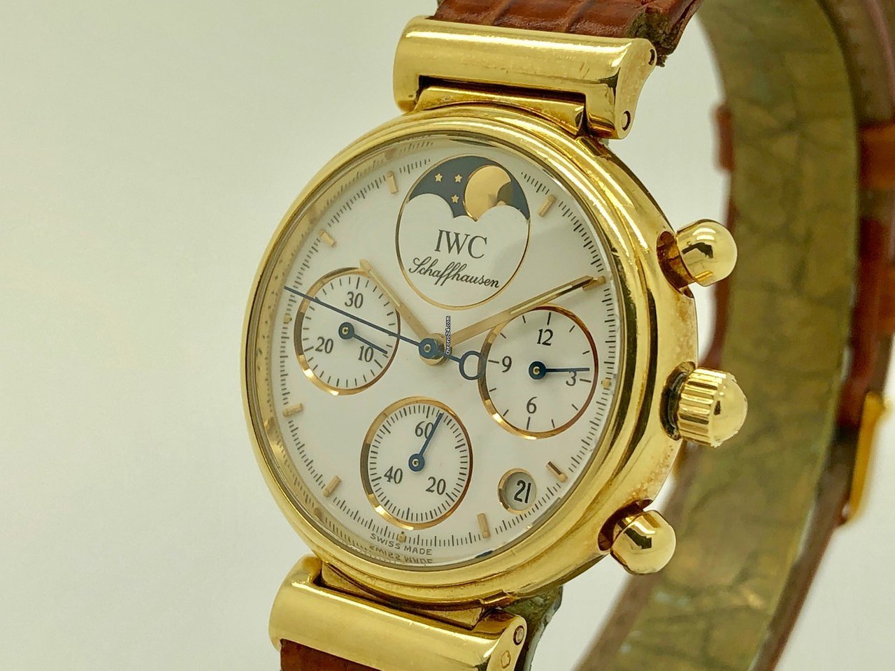 IWC Da Vinci Chronograph Womens watch Quartz Yellow gold IW3736 5