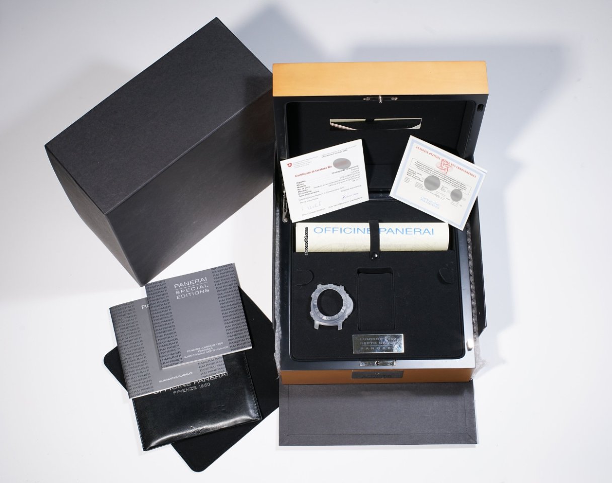 Panerai Special Editions Automatic Titanium PAM 00307 6