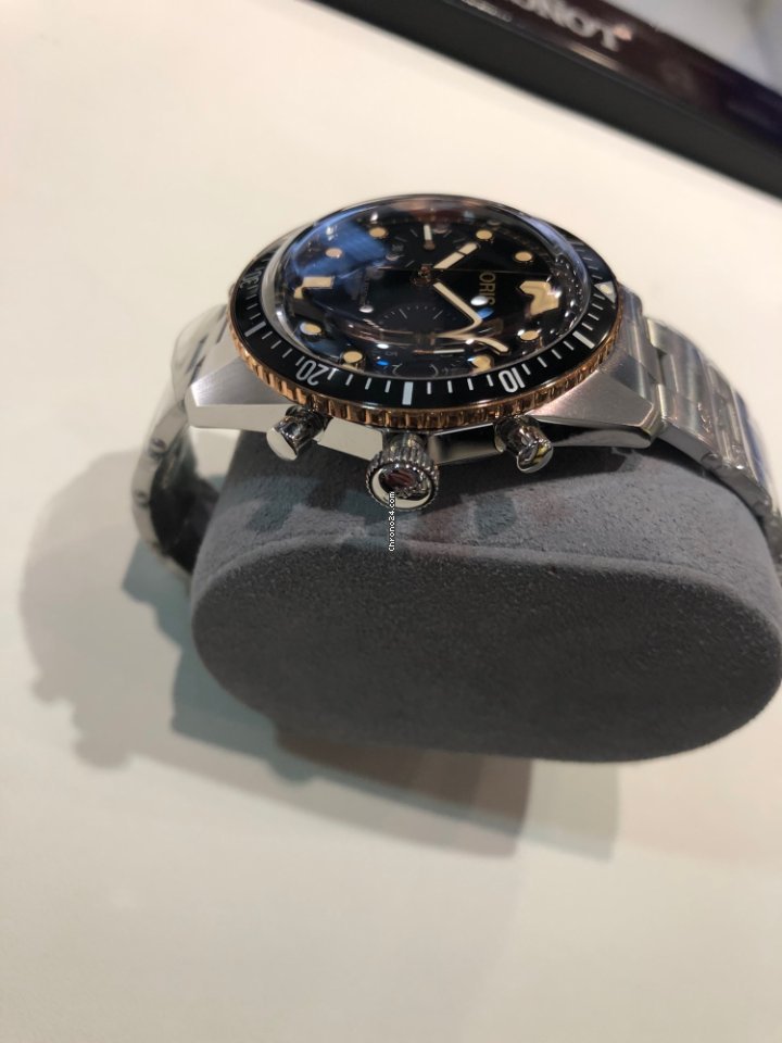 Oris Divers Sixty Five Mens watch Unisex Automatic Steel 01 771 7744 4354-07 8 2 1 18 6