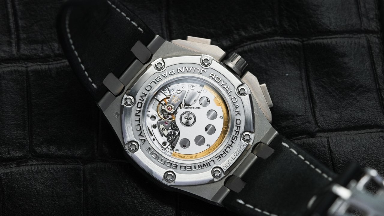 Audemars Piguet Royal Oak Offshore Chronograph Mens watch Unisex Automatic Titanium 26030IO.OO.D001IN.01 6