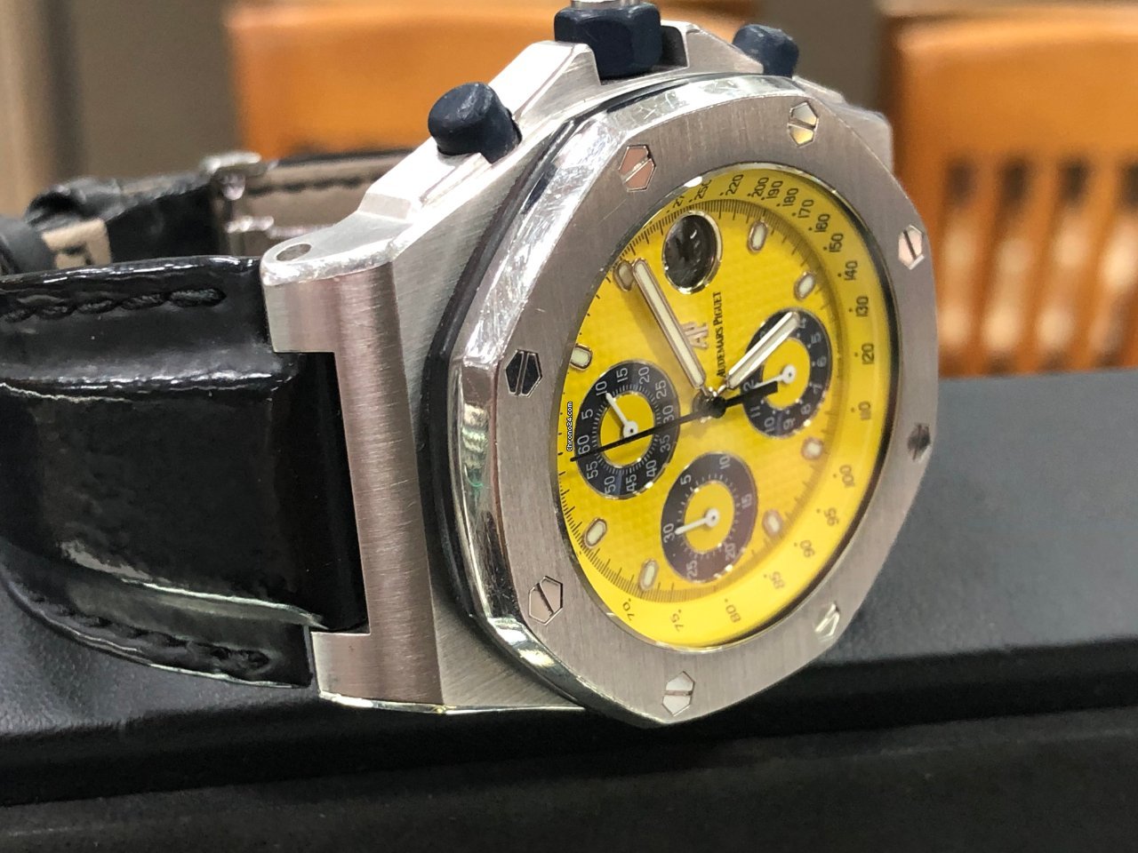 Audemars Piguet Royal Oak Offshore Chronograph Mens watch Unisex Automatic Steel 25770ST 6