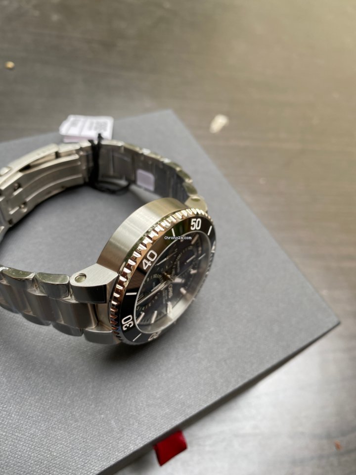 Oris Aquis Chronograph Mens watch Unisex Automatic Steel 01 774 7743 4155-07 8 24 05PEB 6