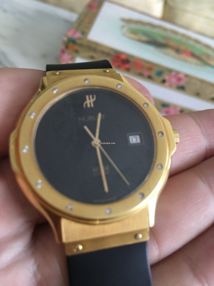 Hublot Classic Mens watch Unisex Quartz Yellow gold 1521.3 6
