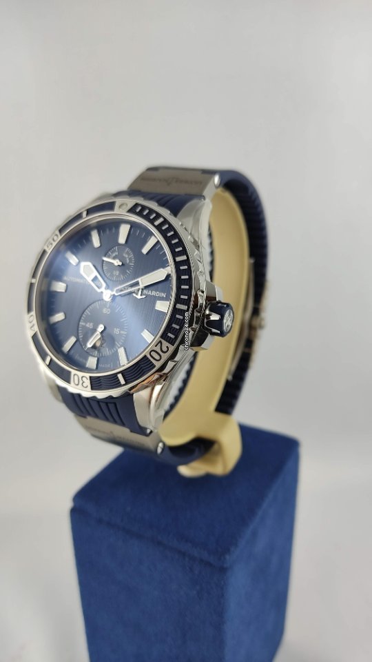 Ulysse Nardin Diver Chronometer Mens watch Unisex Automatic Steel 263-10-3 93 6