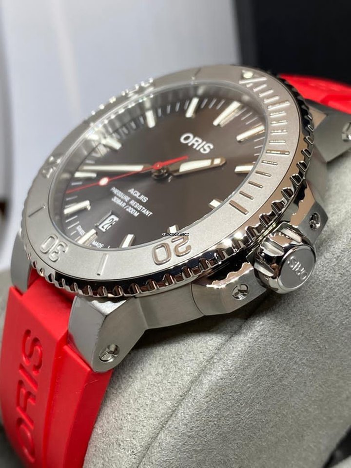 Oris Aquis Date Mens watch Unisex Automatic Steel 01 733 7730 4153-07 4 24 66EB 6