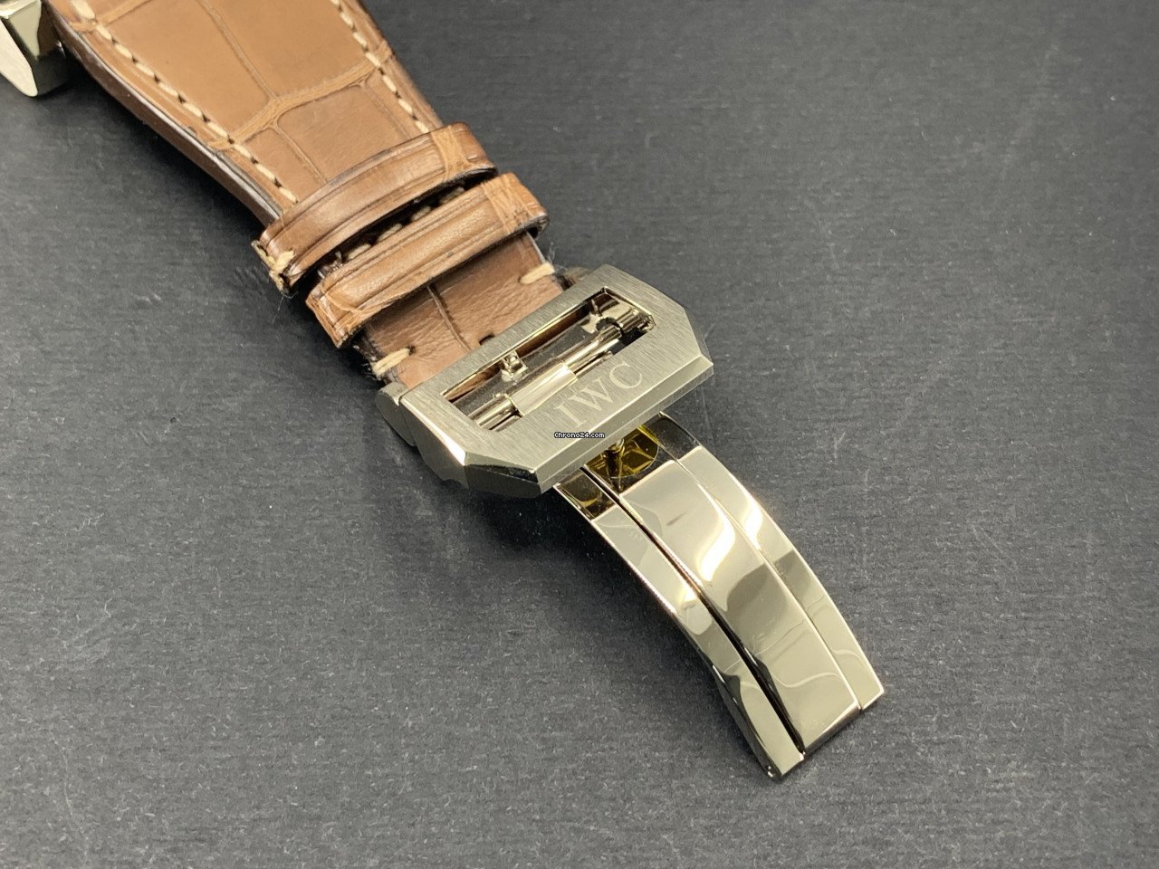 IWC Da Vinci Chronograph Automatic White gold IW376417 6