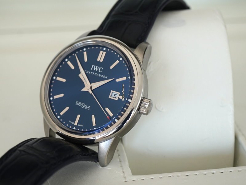 IWC Ingenieur Automatic Mens watch Unisex Automatic Steel IW323310 6