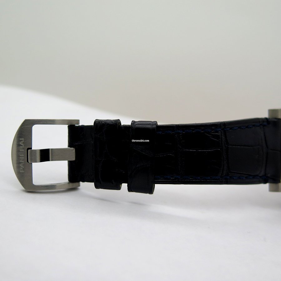 Panerai Luminor Due Mens watch Unisex Manual winding Titanium PAM 00728 6