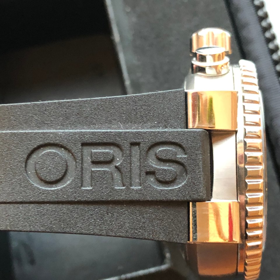 Oris Carlos Coste Limited Edition Mens watch Unisex Automatic Titanium 01 674 7655 7184 6