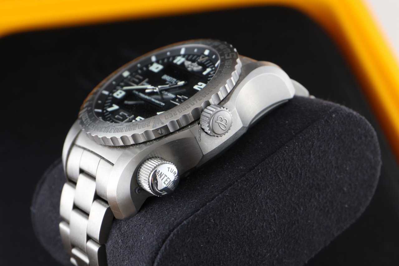 Breitling Emergency Mens watch Unisex Titanium E7632522BC02159E 6