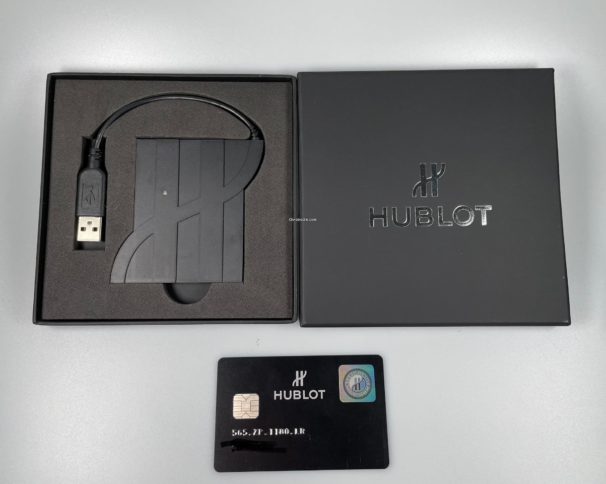 Hublot Classic Fusion 45, 42, 38, 33 mm Womens watch Automatic Titanium 565.ZP.1180.LR 6
