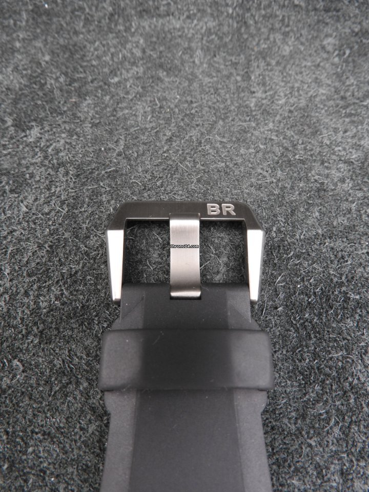 Bell & Ross BR 03-51 GMT Mens watch Unisex Automatic Titanium BR03-51GMT 6