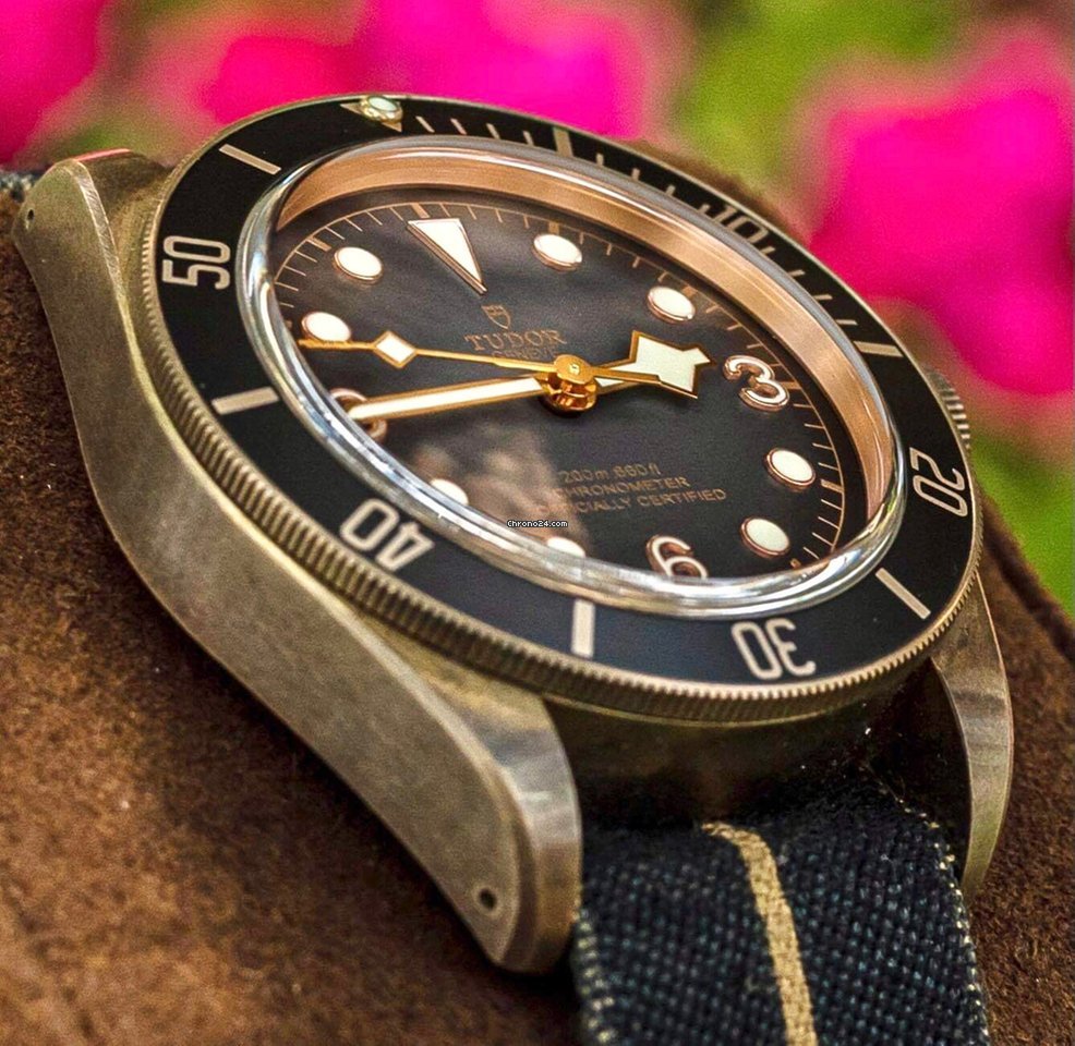 Tudor Black Bay Bronze Mens watch Unisex Automatic Bronze M79250BA 6
