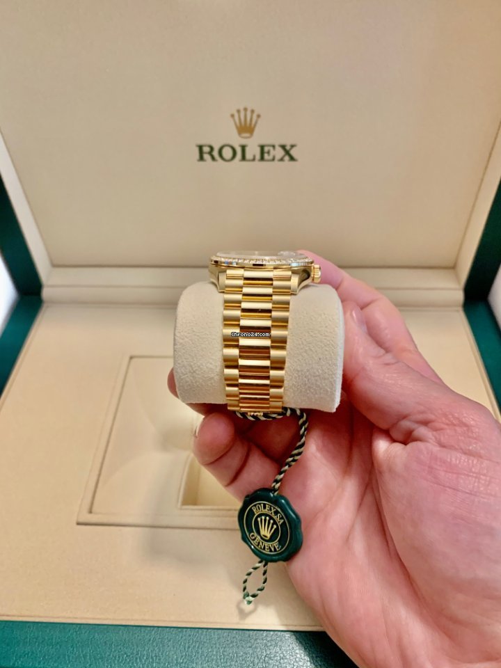 Rolex Day-Date 36 Mens watch Unisex Yellow gold Automatic 128348RBR 6
