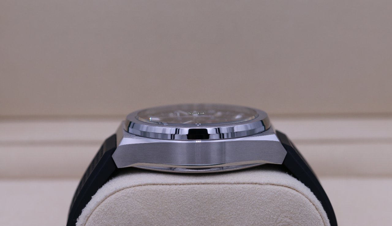 Zenith Defy El Primero Mens watch Unisex Automatic Titanium 95.9000.9004 78.R782 6