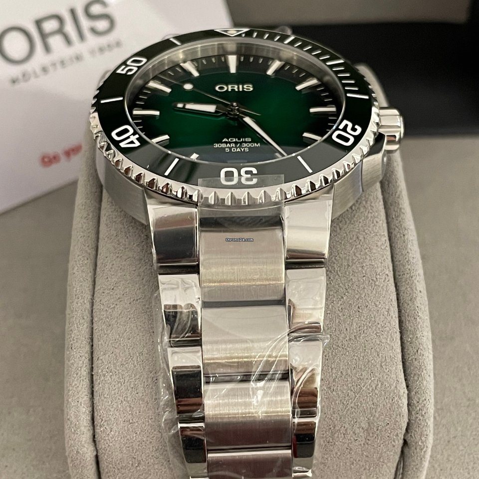 Oris Aquis Date Mens watch Unisex Automatic Steel 01 400 7769 4157 07 8 22 09PEB 6