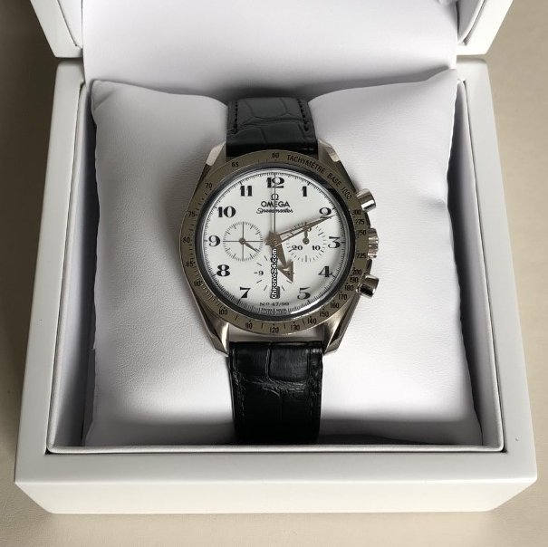 Omega Speedmaster Broad Arrow Mens watch Unisex Automatic White gold 78020450 6
