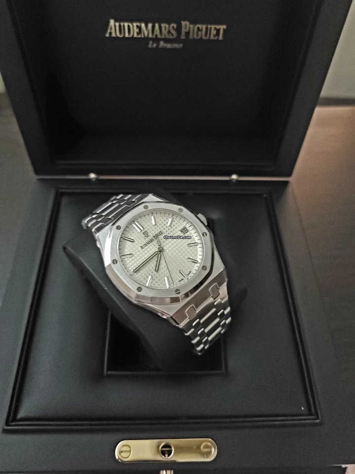 Audemars Piguet Royal Oak Mens watch Unisex Automatic Steel 15500ST.OO.1220ST.04 6