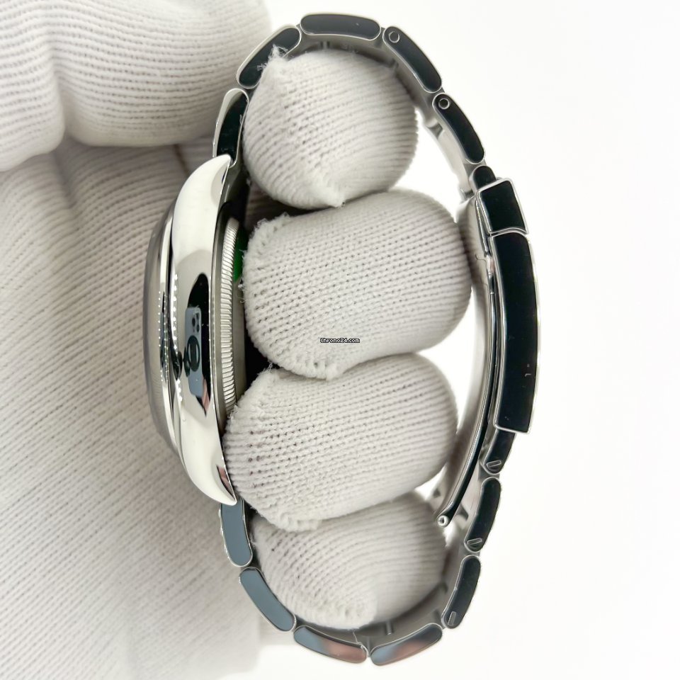 Rolex Mens watch Unisex Steel Automatic 126000-0001 6