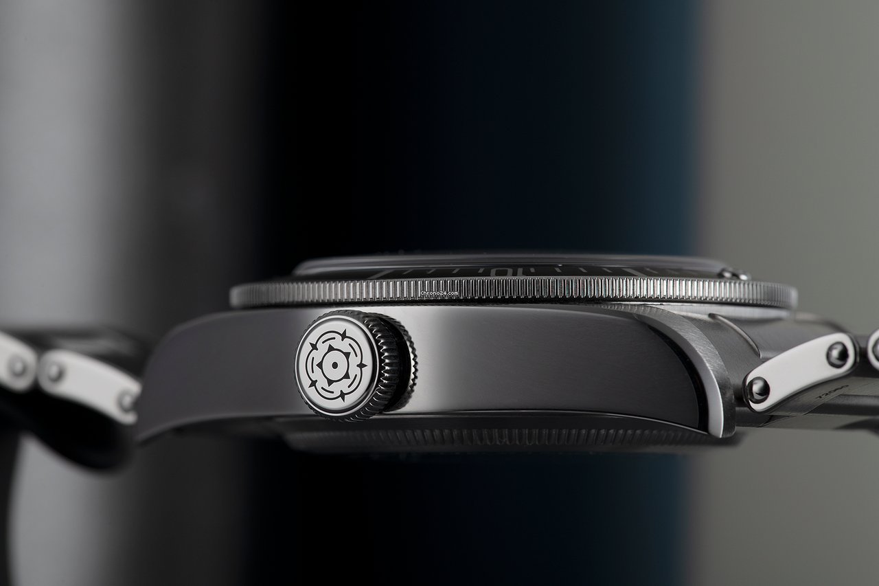 Tudor Black Bay Automatic Steel 79230G 6