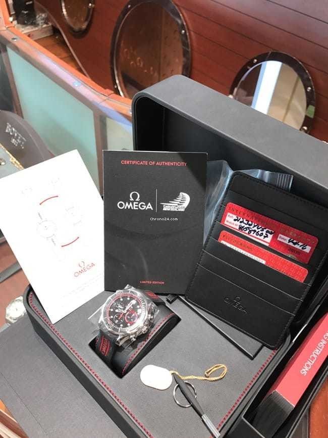 Omega Seamaster Diver 300 M Mens watch Unisex Automatic Steel 212.32.44.50.01.001 6