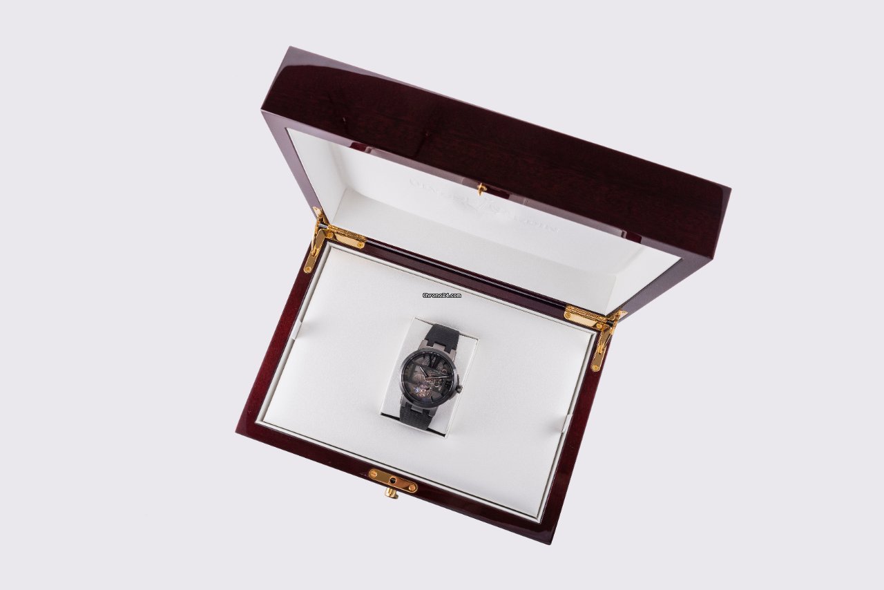 Ulysse Nardin Executive Skeleton Tourbillon Mens watch Unisex Manual winding Titanium 1713-139 43 6
