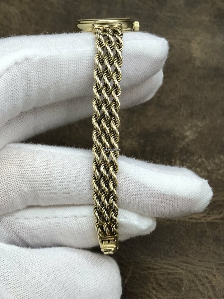 Omega Quartz Yellow gold 14K 6
