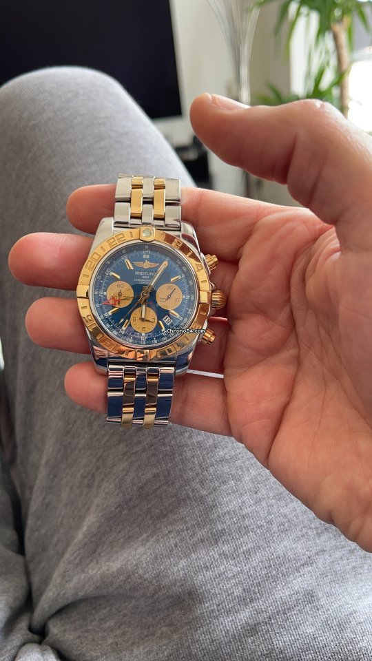 Breitling Chronomat 44 GMT Mens watch Unisex Gold Steel CB042012 C858 6
