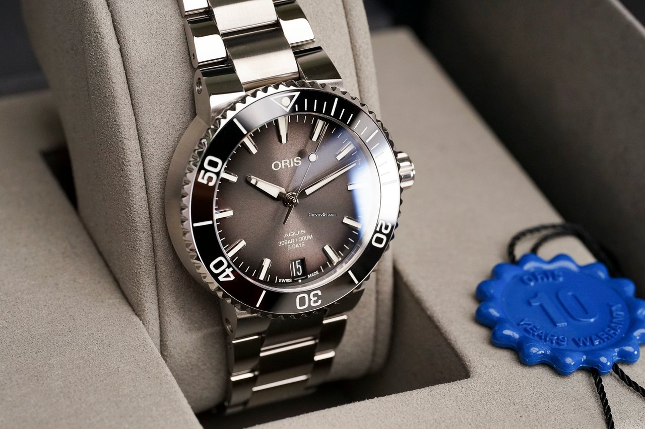 Oris Aquis Date Mens watch Unisex Automatic Steel 01 400 7769 4154-07 8 22 09PEB 6