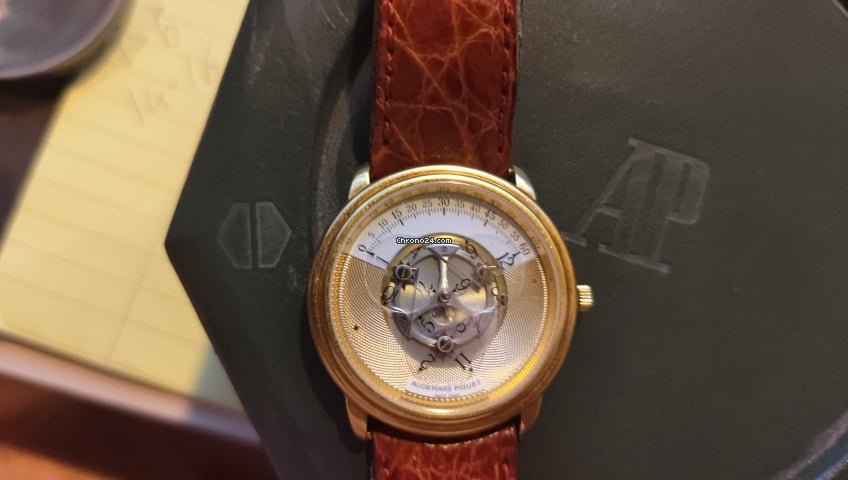 Audemars Piguet Mens watch Unisex Automatic Yellow gold 25720 6