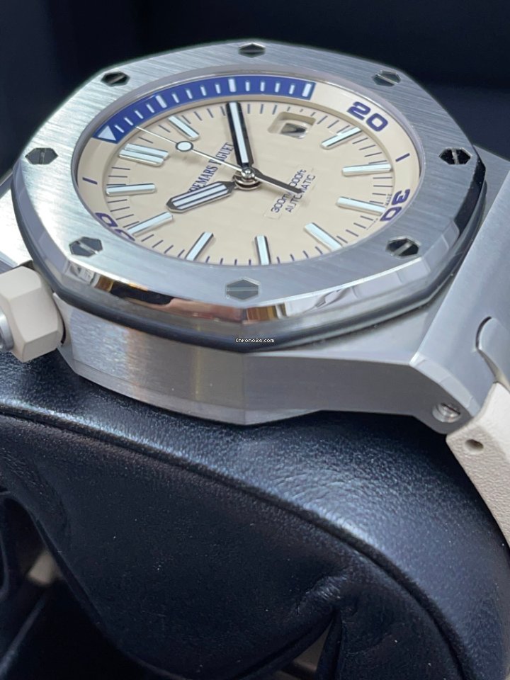 Audemars Piguet Royal Oak Offshore Diver Mens watch Unisex Automatic Steel 15710ST.OO.A085CA.01 6