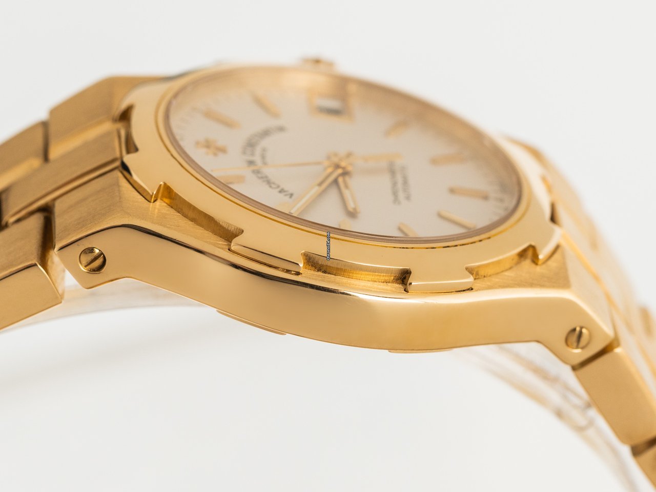 Vacheron Constantin Overseas Mens watch Unisex Automatic Yellow gold 42050 42052 423J 6
