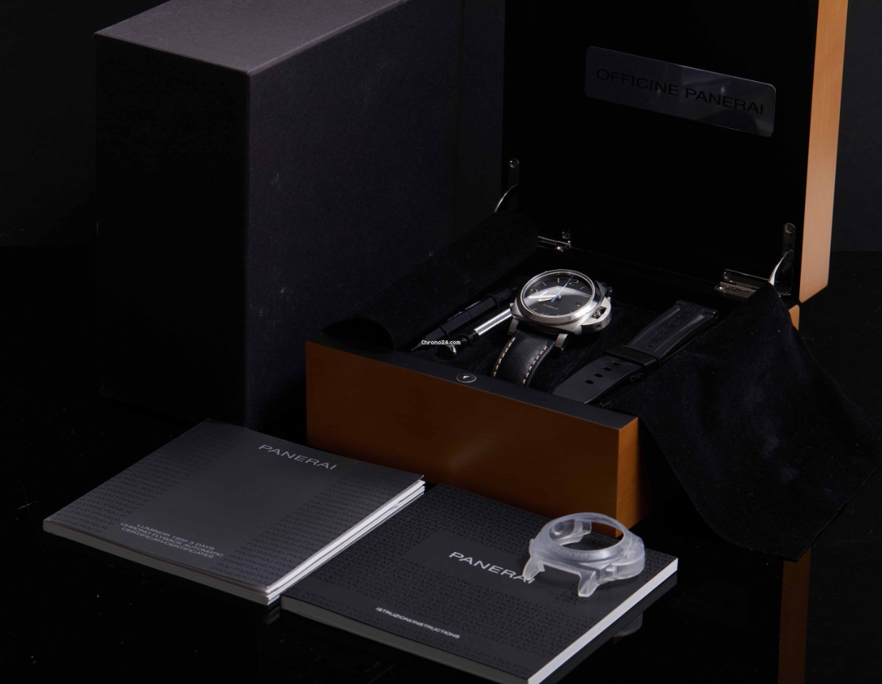 Panerai Luminor 1950 3 Days Chrono Flyback Mens watch Unisex Automatic Steel PAM 00524 6