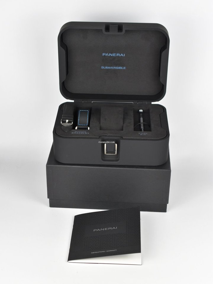 Panerai Luminor Submersible Steel PAM 973 6