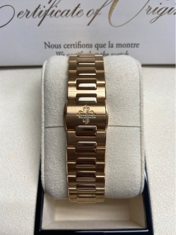 Patek Philippe Nautilus Womens watch Automatic Rose gold 7118 1200R-001 6