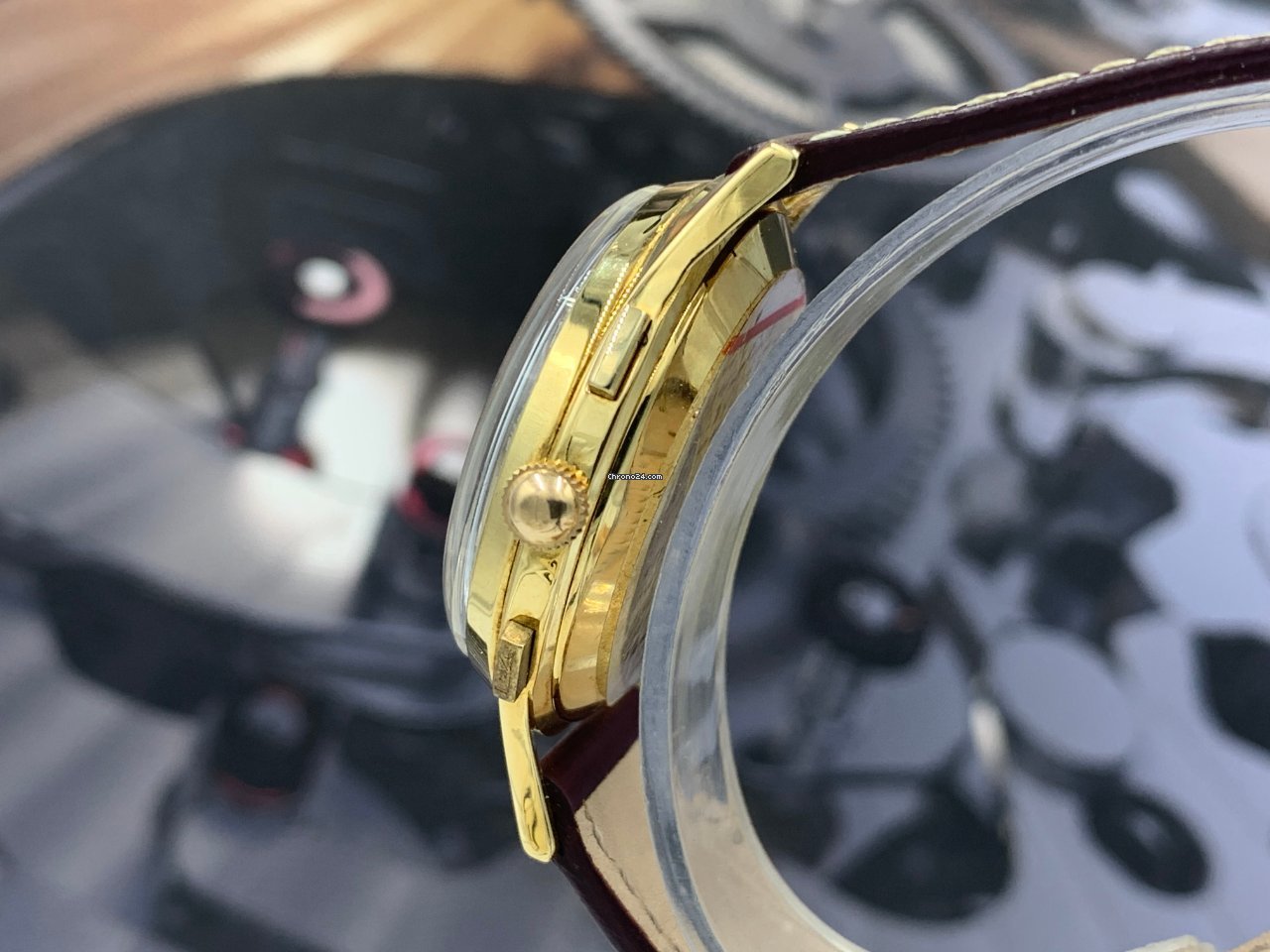 Ulysse Nardin Mens watch Unisex Manual winding Yellow gold 7534 4 6
