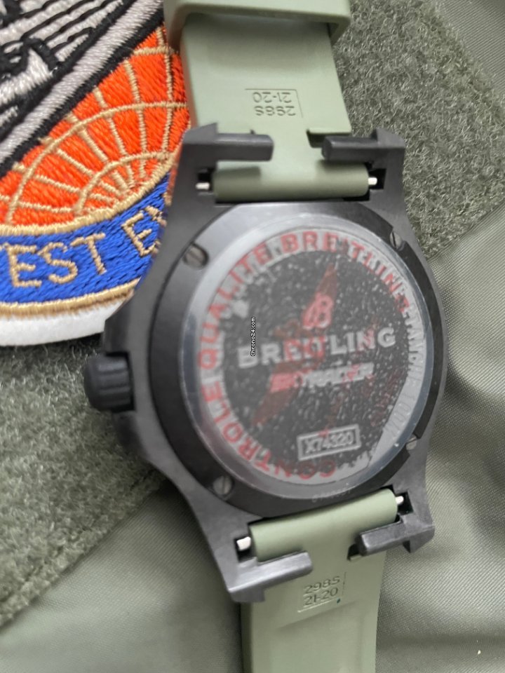 Breitling Colt Skyracer Mens watch Unisex Quartz Carbon X74320E4 BF87 6