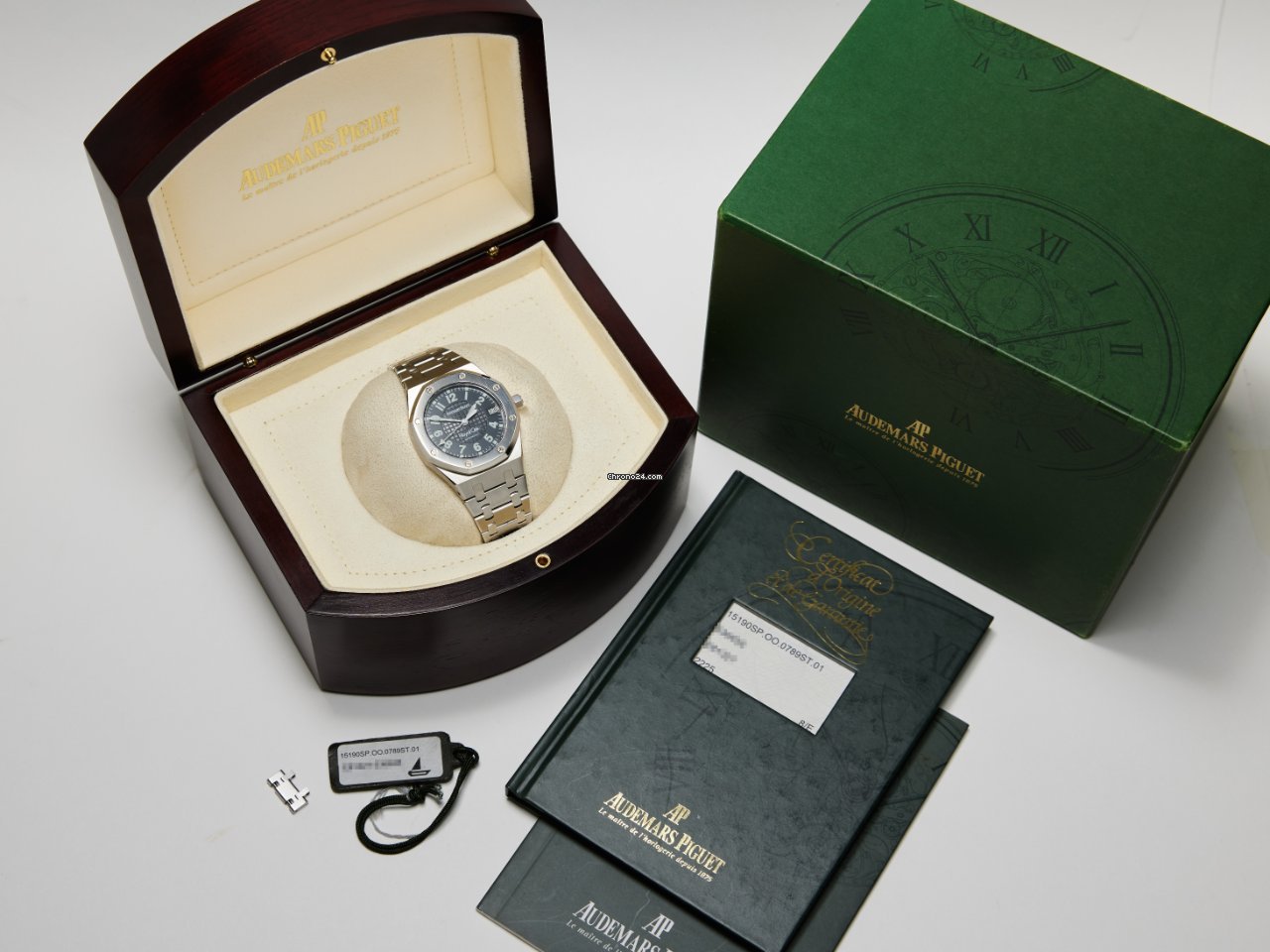 Audemars Piguet Royal Oak Mens watch Unisex Automatic Steel 15190SP.OO.0789ST.01 6