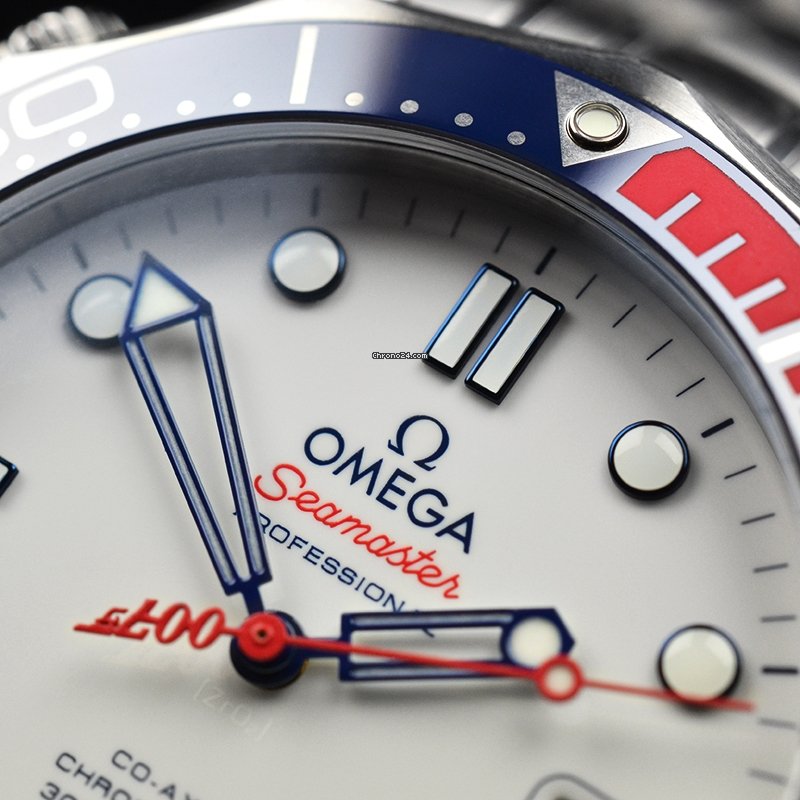 Omega Seamaster Diver 300 M Mens watch Unisex Automatic 212.32.41.20.04.001 6