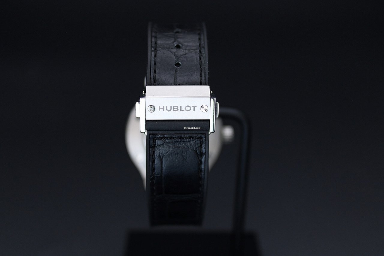 Hublot Classic Fusion 45, 42, 38, 33 mm Mens watch Unisex Automatic Titanium 565.NX.2610.LR 6