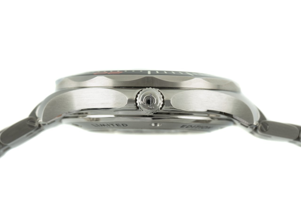 Omega Seamaster Diver 300 M Mens watch Unisex Automatic Steel 522.30.41.20.01.001 6