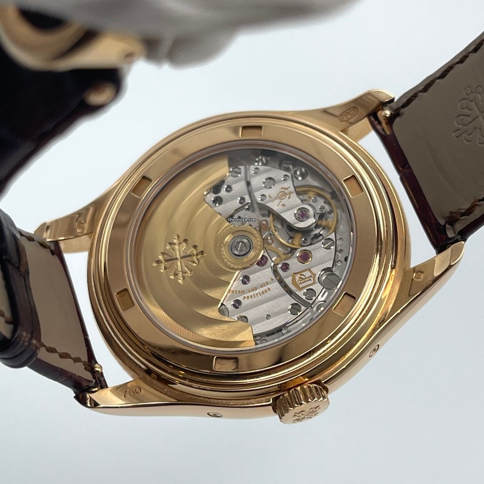 Patek Philippe Annual Calendar Mens watch Unisex Automatic Rose gold 5146R-001 6