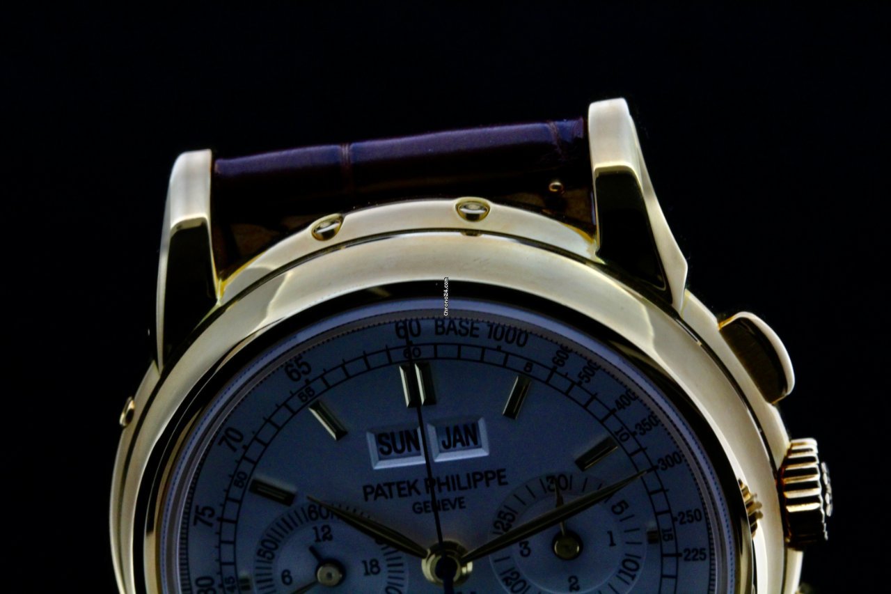 Patek Philippe Perpetual Calendar Chronograph Manual winding Yellow gold 5970J-001 6