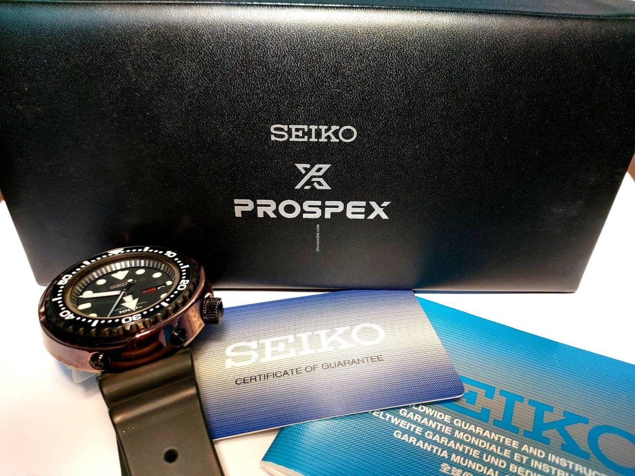 Seiko Prospex Mens watch Unisex Quartz Titanium SBBN042 6