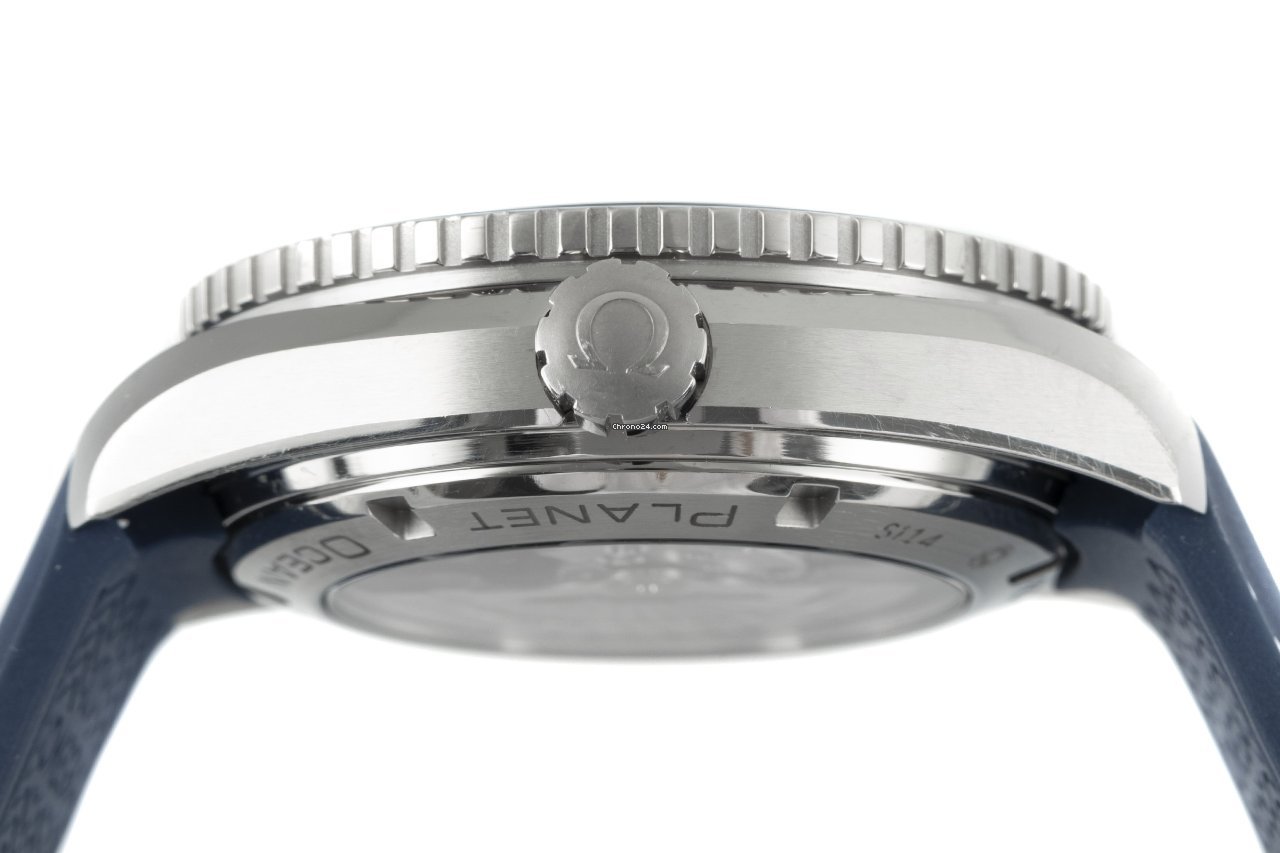 Omega Seamaster Planet Ocean Mens watch Unisex Automatic Titanium 232.92.46.21.03.001 6