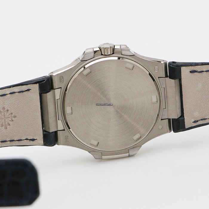 Patek Philippe Nautilus Quartz White gold 7010G-001 6