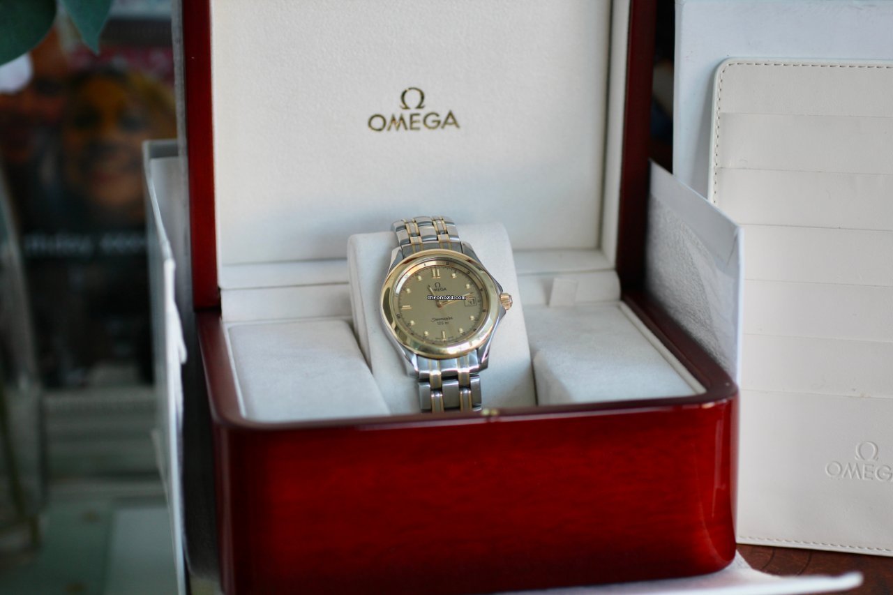Omega Seamaster Aqua Terra Mens watch Unisex Quartz Steel 23112100 6
