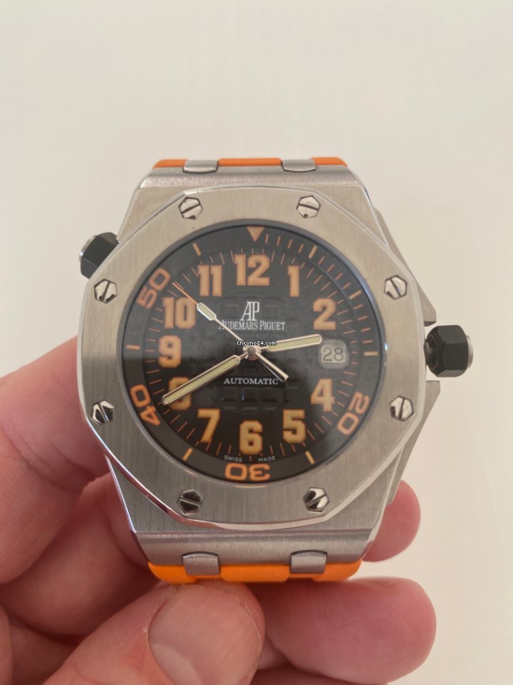 Audemars Piguet Royal Oak Offshore Diver Mens watch Unisex Automatic Steel 15701ST.OO.D002CA.01 6